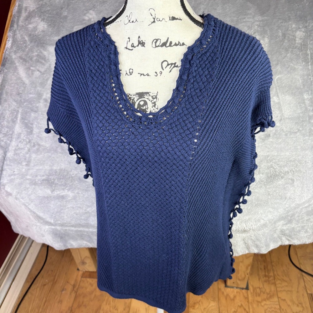 Lilly Pulitzer Poncho Women XS Navy Blue Cotton Knit‎ Pom Pom Trim V-Neck Cape
